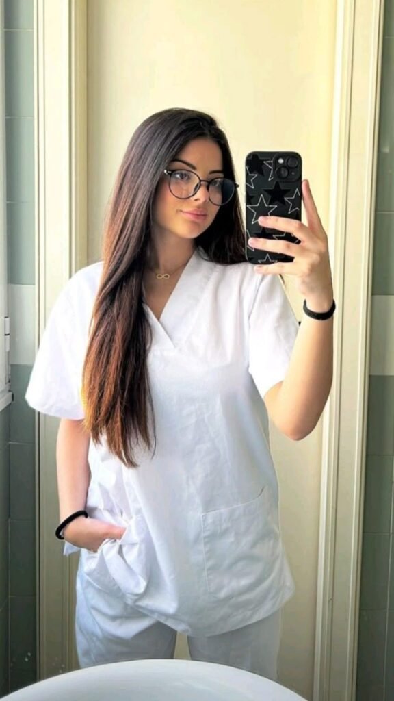 dania khan